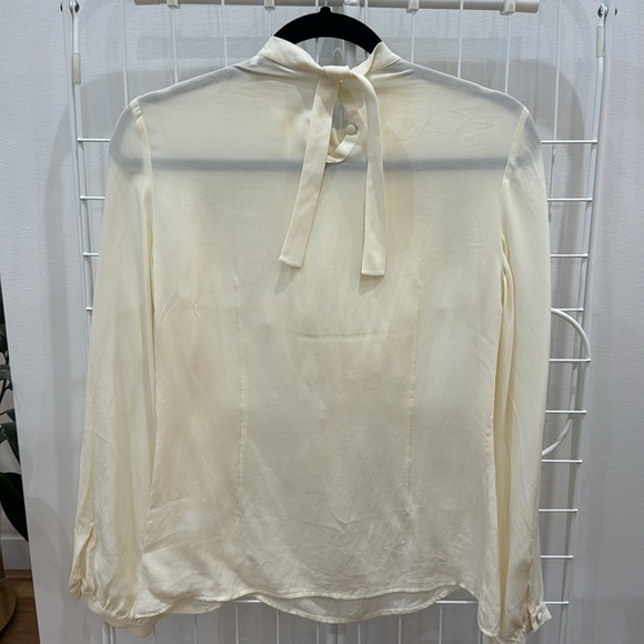 Silk top by Caliban - Picture 4 of 4